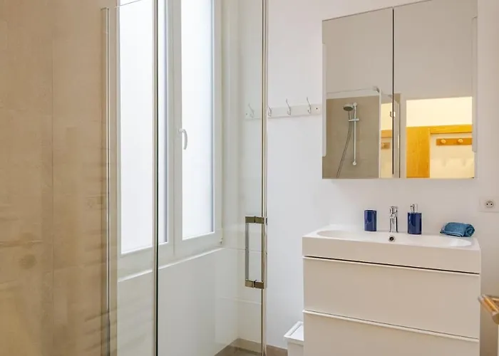 Chemin Du Muguet T2 Hyper Centre *