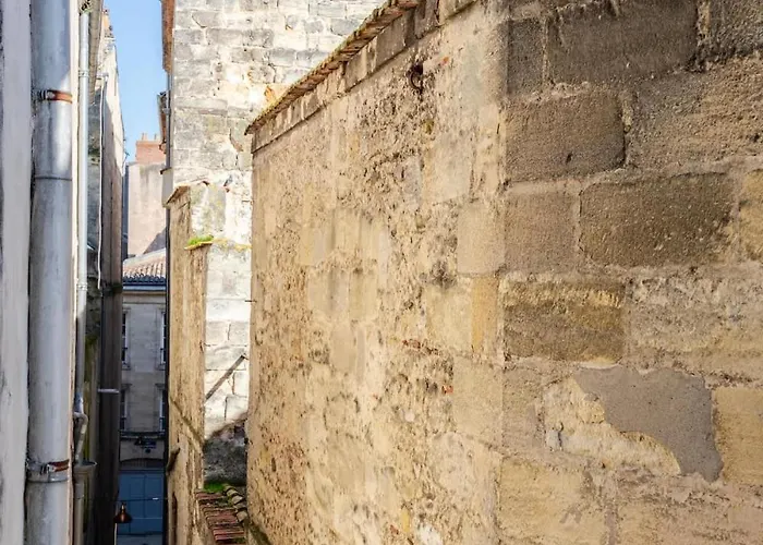 Chemin Du Muguet T2 Hyper Centre