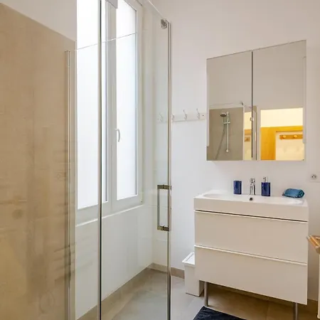 Chemin Du Muguet T2 Hyper Centre *