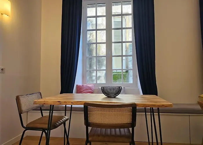 Chemin Du Muguet T2 Hyper Centre